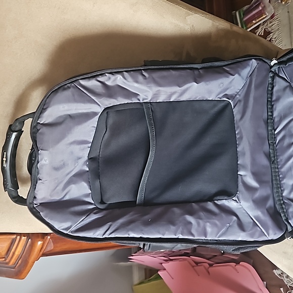 Brand New Swiss Gear Scan Smart Backpack! NWOT - Picture 7 of 10